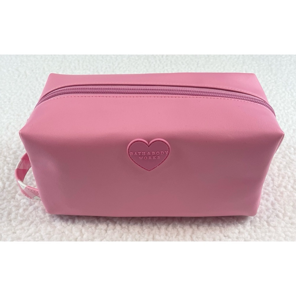 (NWT) BATH & BODY WORKS • 3-Piece Pink/White Faux Leather Cosmetic Travel Set - Picture 3 of 15